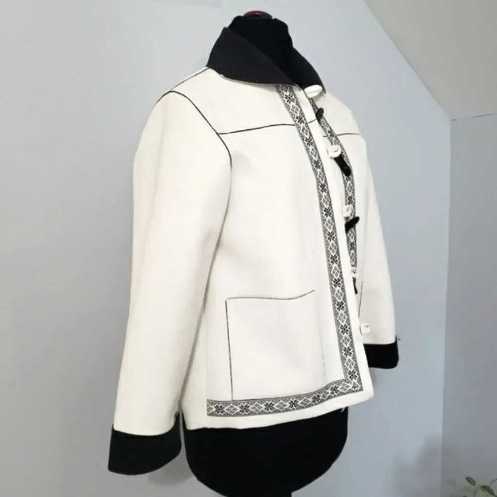 Suede‎ Ivory and Black Toggle Front Closure Jacket 8 Petite by Alfred Dunner 8P